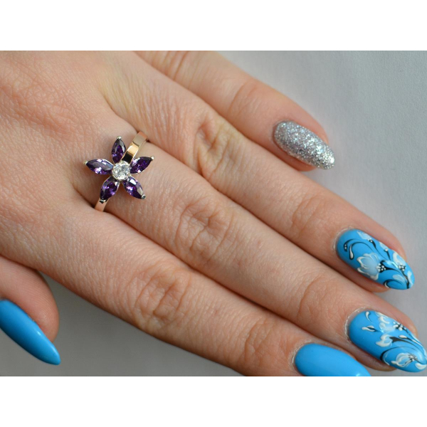 Серебряное кольцо с золотыми вставками (034к)