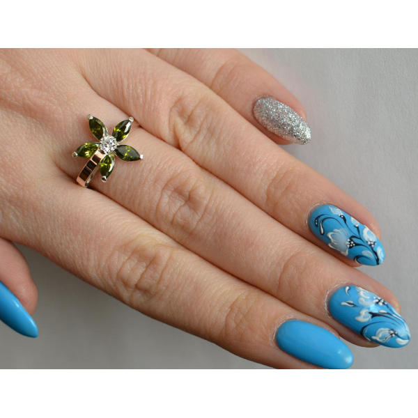 Серебряное кольцо с золотыми вставками (034к)