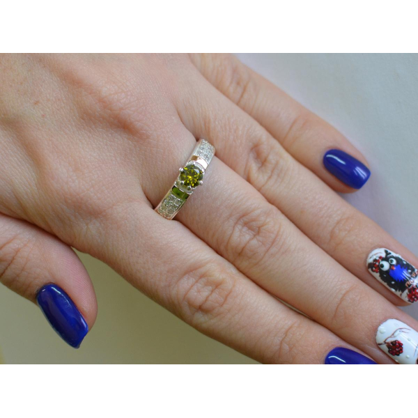 Серебряное кольцо с золотыми напайками (035к)