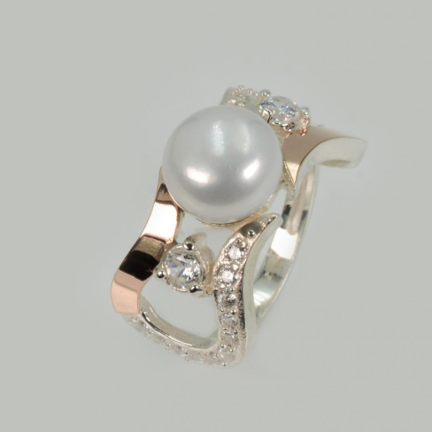 Серебряное кольцо с золотыми вставками