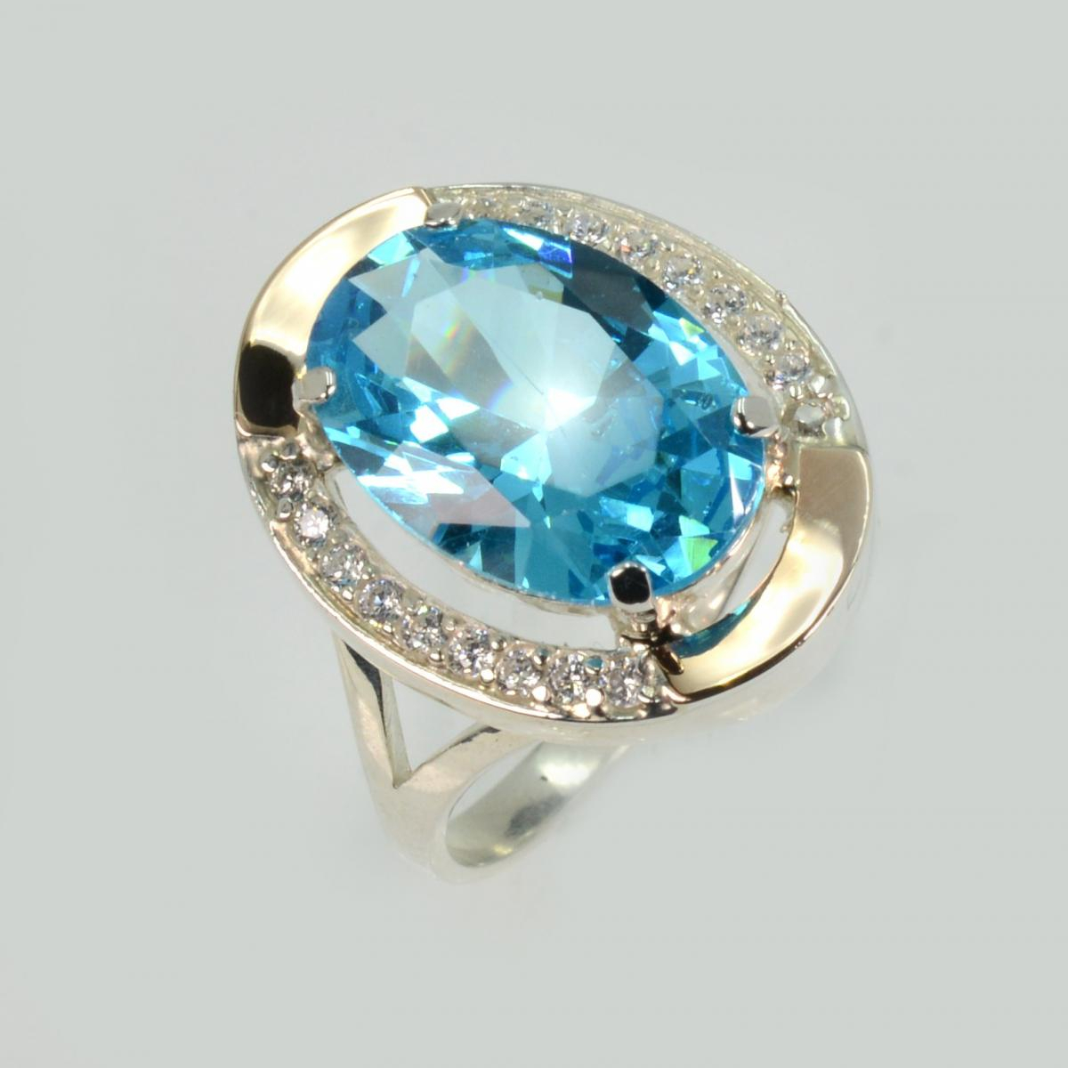 Серебряное кольцо со вставками из золота (037к)