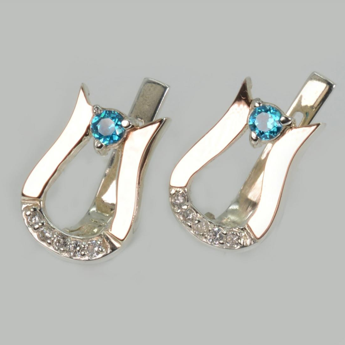 Серебряные серьги  с пластинами из золота (039с)