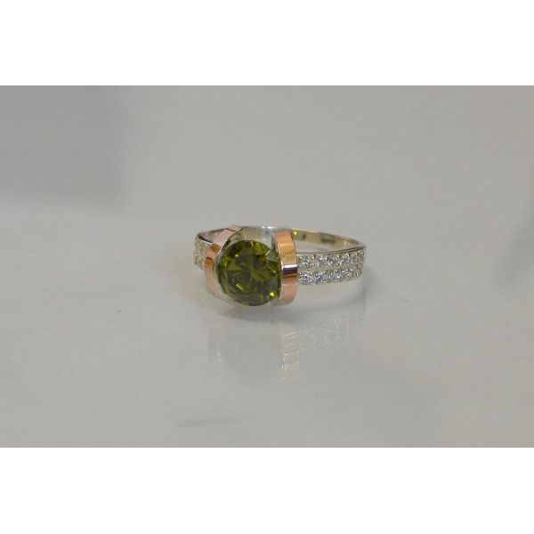 Серебряное кольцо со вставками из золота (046к)