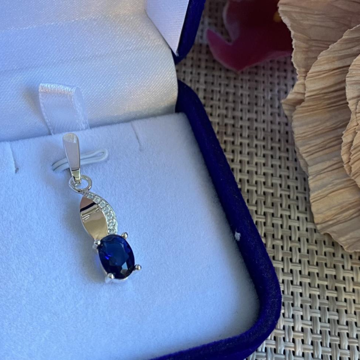 Серебряная подвеска с золотими вставками (047п)