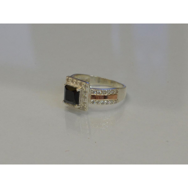 Серебряное кольцо  с накладками из золота (048к)