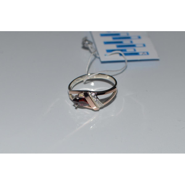 С напайками из золота серебряное кольцо (050к)