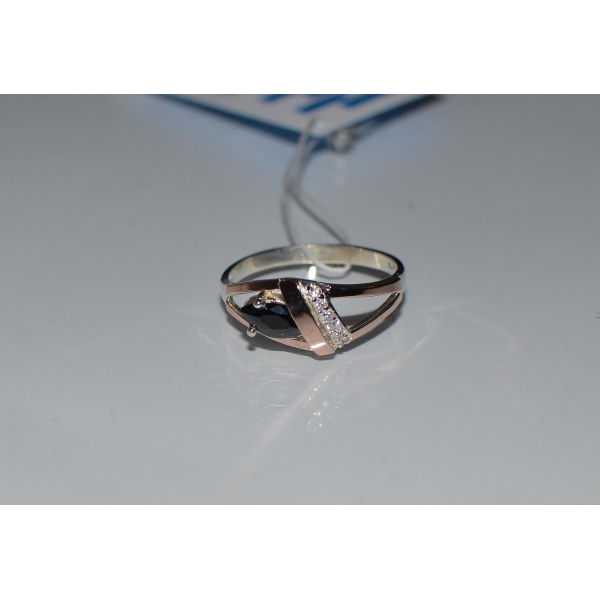 С напайками из золота серебряное кольцо (050к)