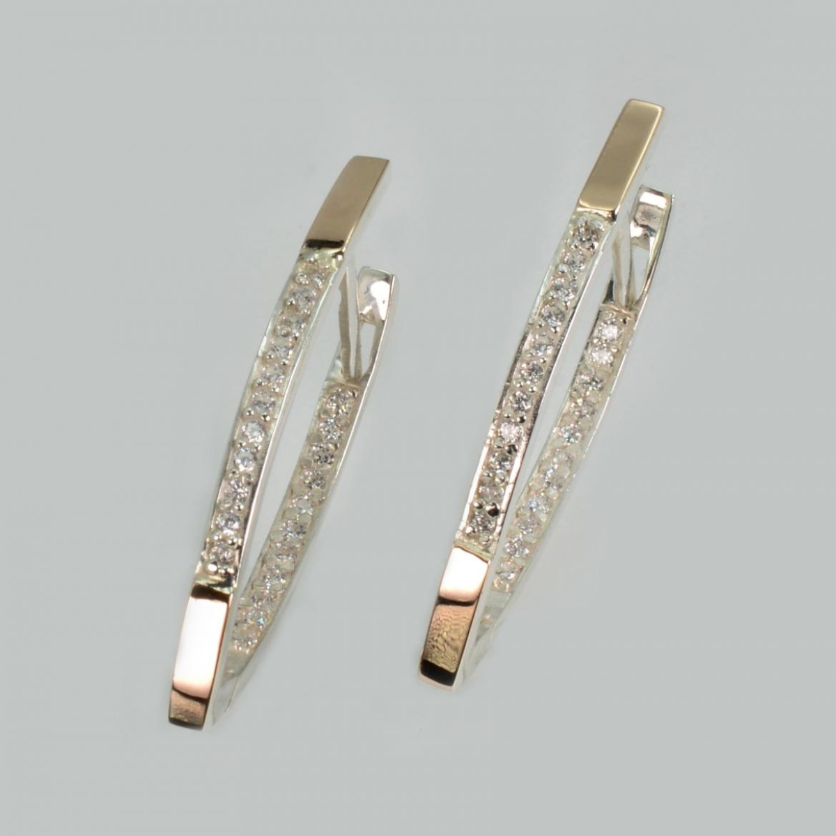 Серебряные серьги с вставками золота (052с)