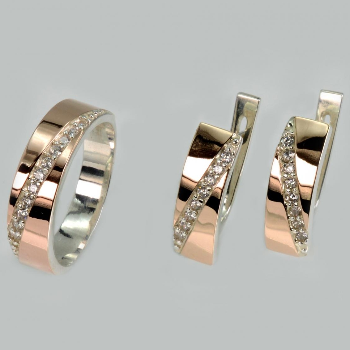 Серебряный комплект с золотыми вставками (053)