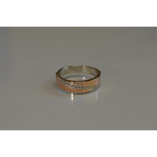 Серебряное кольцо с золотими пластинами (053к)