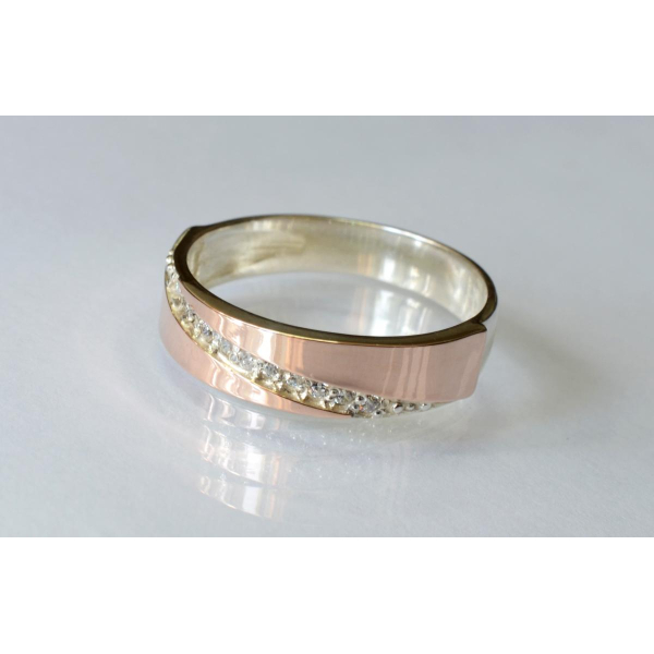 Серебряное кольцо с золотими пластинами (053к)