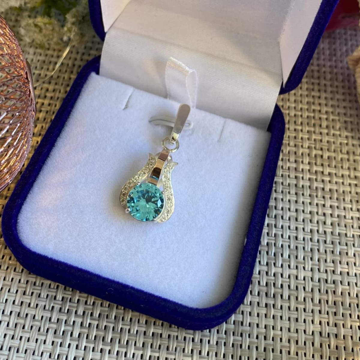 Серебряная подвеска с золотими вставками (056п)