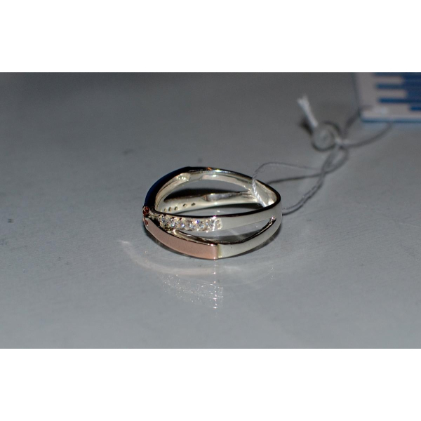 Каблучка срібна зі вставками з золота (057к)