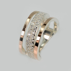 Кольцо из серебра 925 пробы и золота 375 пробы