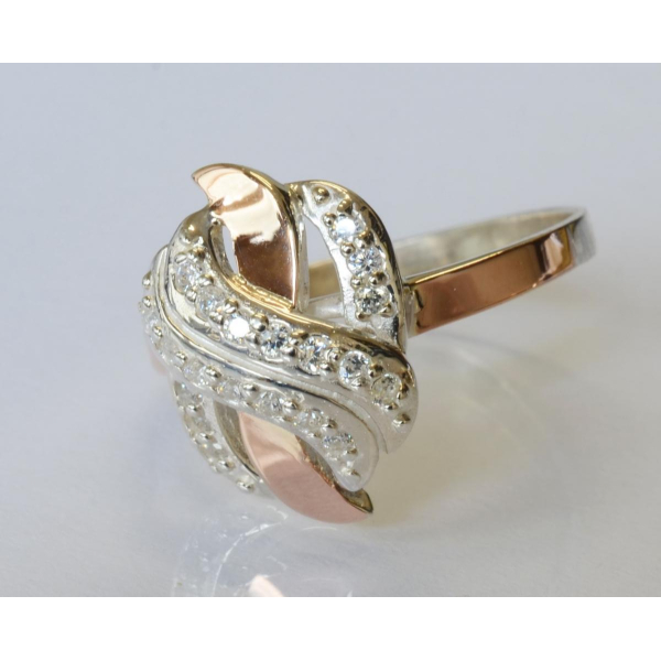 Срібна каблучка  с напайками из золота (060к)