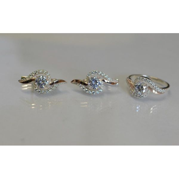 Серебряный набор с золотыми пластинами (072)