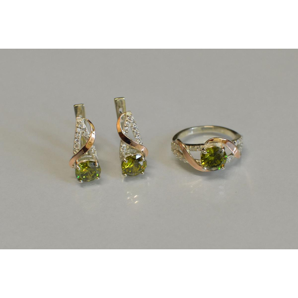 Срібний комплект прикрас з золотими вставкми (075)