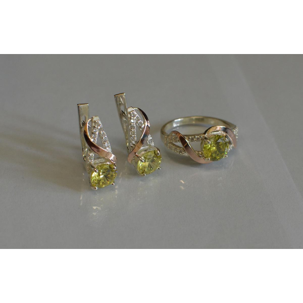 Срібний комплект прикрас з золотими вставкми (075)