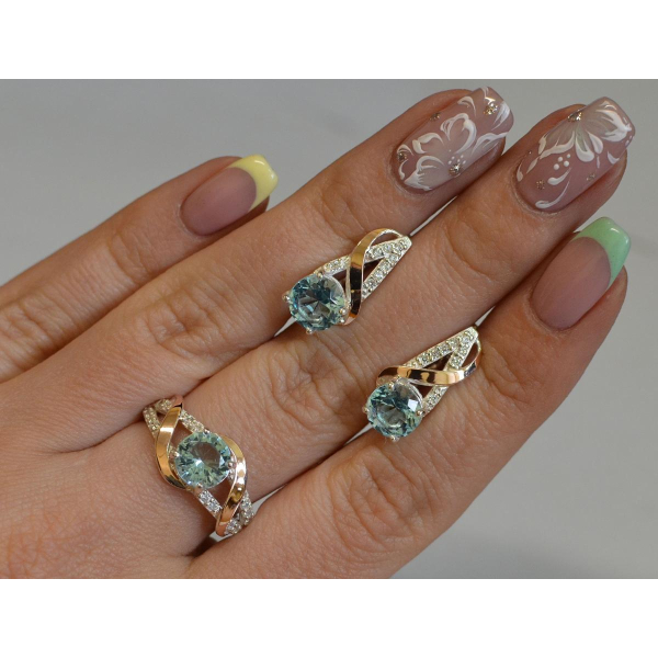 Срібний комплект прикрас з золотими вставкми (075)