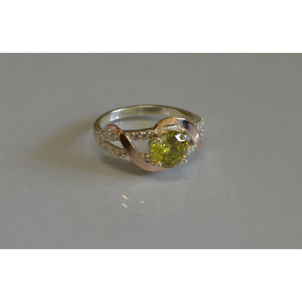 Кольцо серебряное  с золотыми накладками (075к)