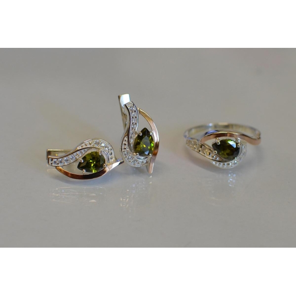 Гарнитур из серебра с золотыми накладками (078)