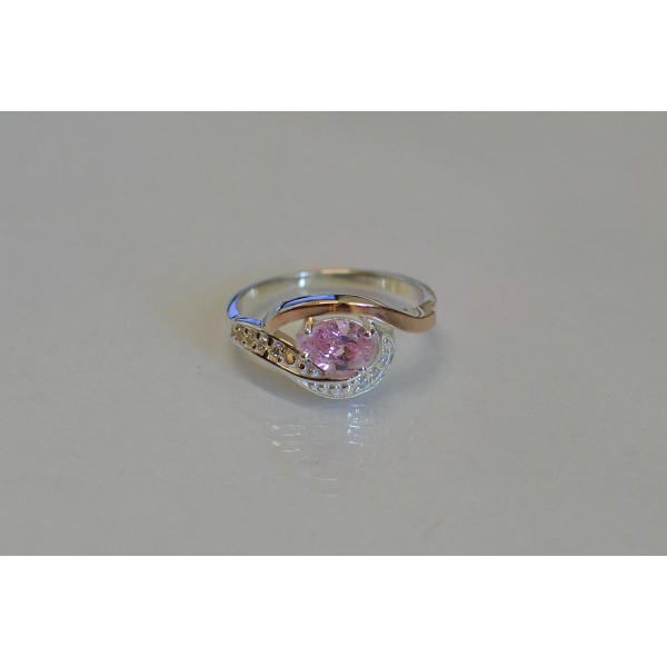 Серебряное кольцо с элементами золота (078к)