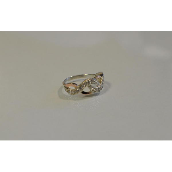 Серебряное кольцо с золотыми напайками и фианитами (081к)