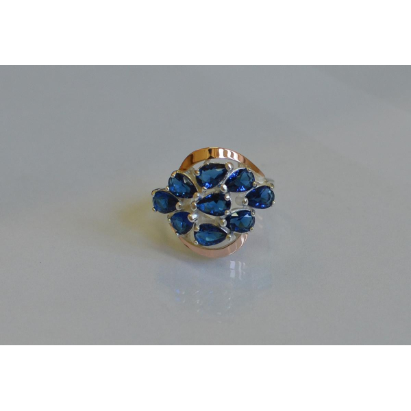 Кольцо серебряное с золотыми вставками (082к)