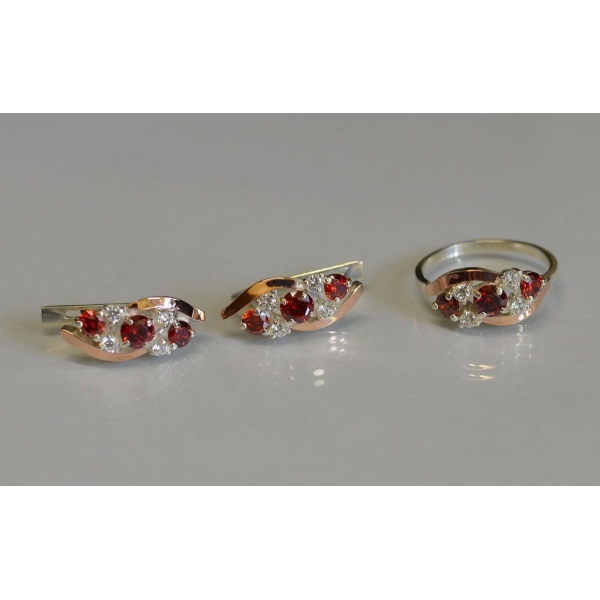 Комплект серебряный с золотыми вставками (085)