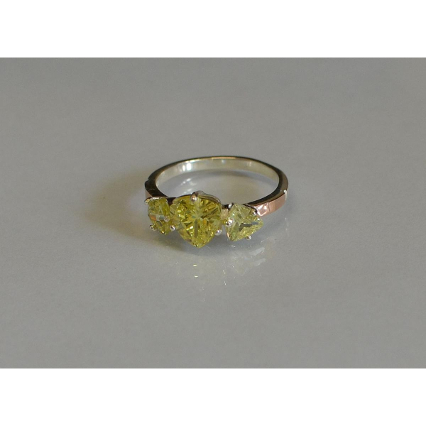 Каблучка срібна з золотими накладками (088к)