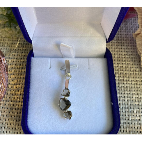 Серебряная подвеска с золотими вставками