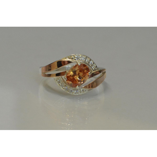 Серебряное кольцо со вставками из золота (090к)