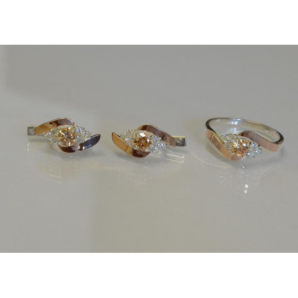 Набор серебряный с золотыми вставками (092)