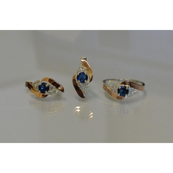 Набор серебряный с золотыми вставками (092)