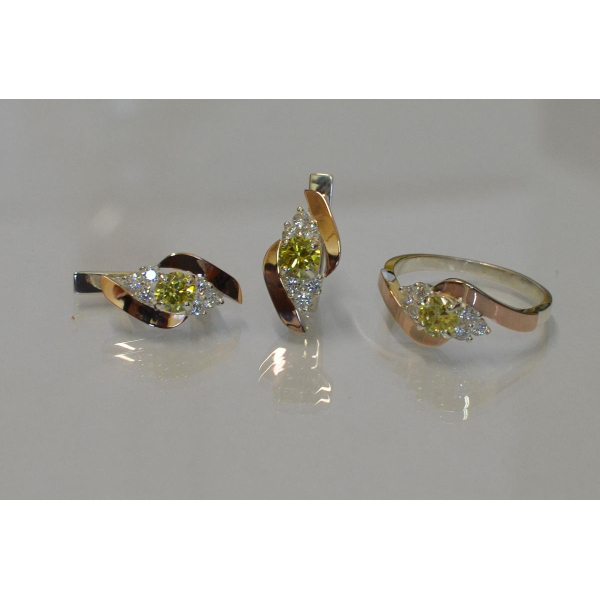 Набор серебряный с золотыми вставками (092)