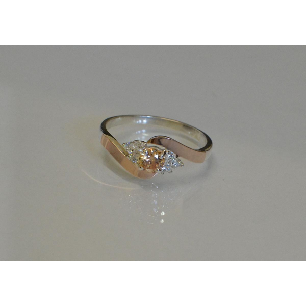 Кольцо серебряное  с вставками из золота (092к)