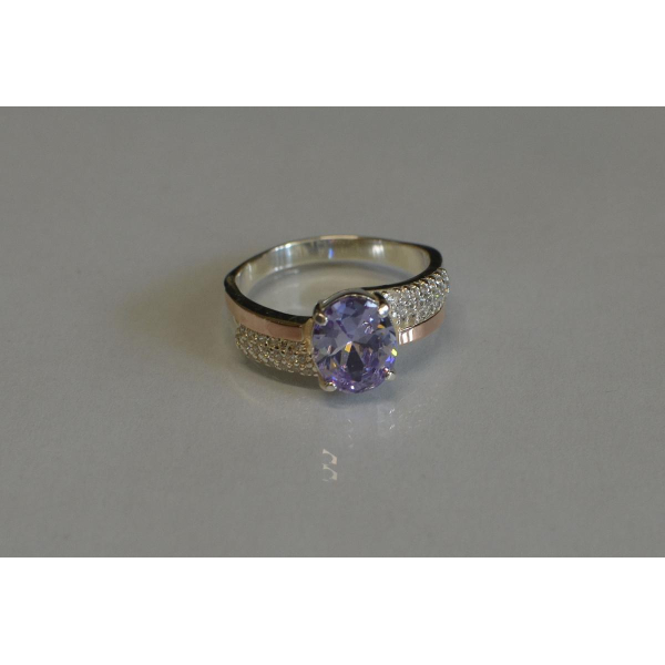 Кольцо серебряное с золотыми пластинами и фианитами (096к)