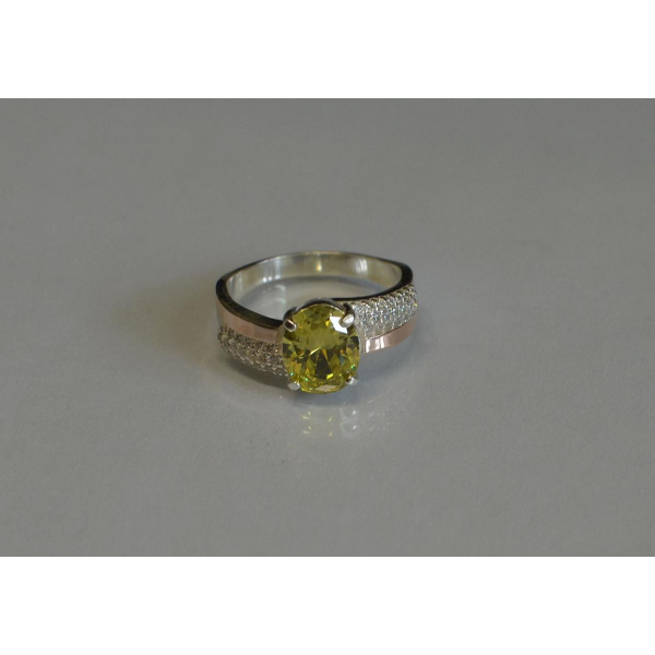 Кольцо серебряное с золотыми пластинами и фианитами (096к)