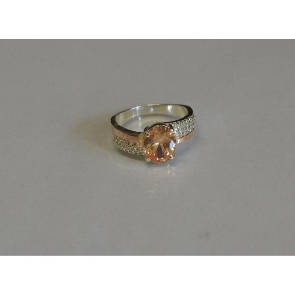 Кольцо серебряное с золотыми пластинами и фианитами (096к)