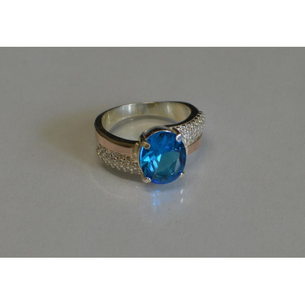 Кольцо серебряное с золотыми пластинами и фианитами (096к)