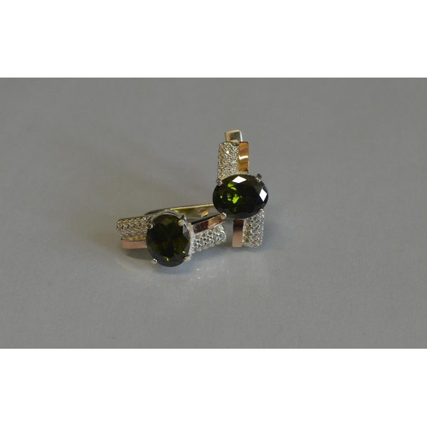 Серебряные серьги с золотыми пластинами и фианитами (096с)