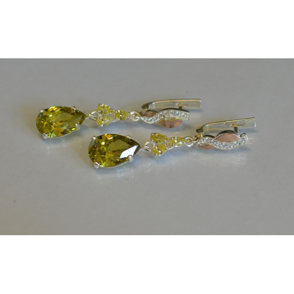 Серьги серебряные с золотыми пластинами и фианитами (099с)