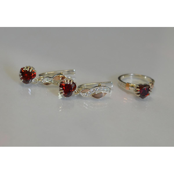 Набор серебряный с золотыми вставками (102)