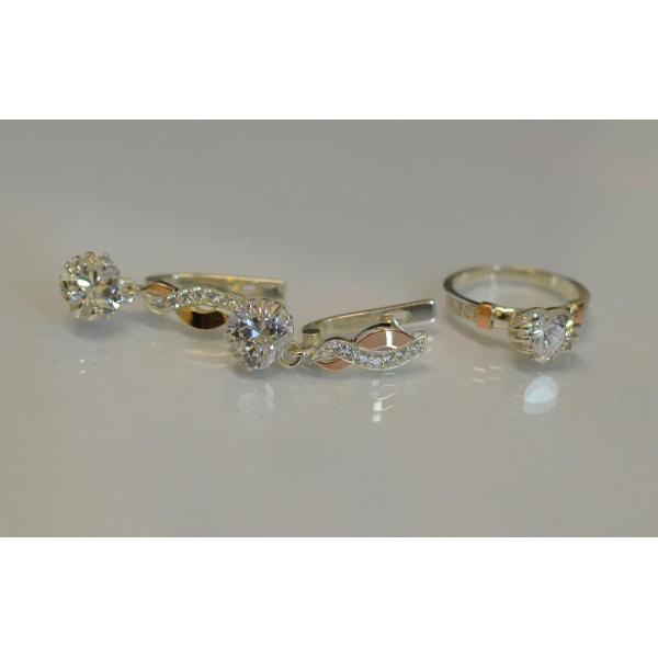 Набор серебряный с золотыми вставками (102)