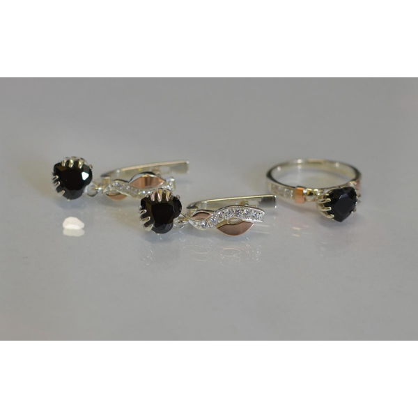 Набор серебряный с золотыми вставками (102)