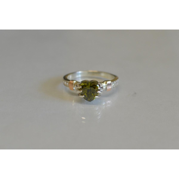 Кольцо серебряное  с золотыми накладками (102к)