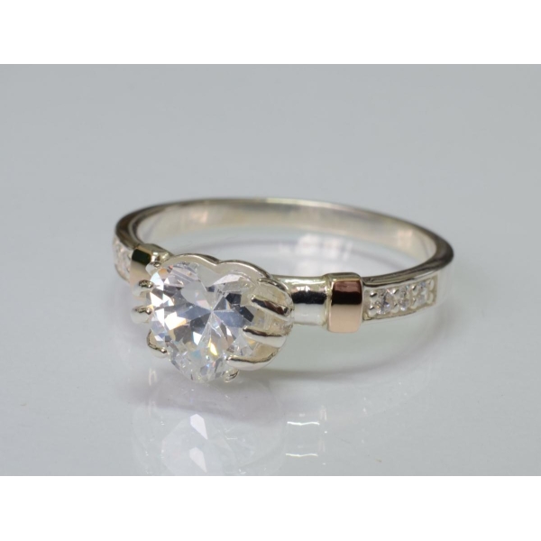 Кольцо серебряное  с золотыми накладками (102к)