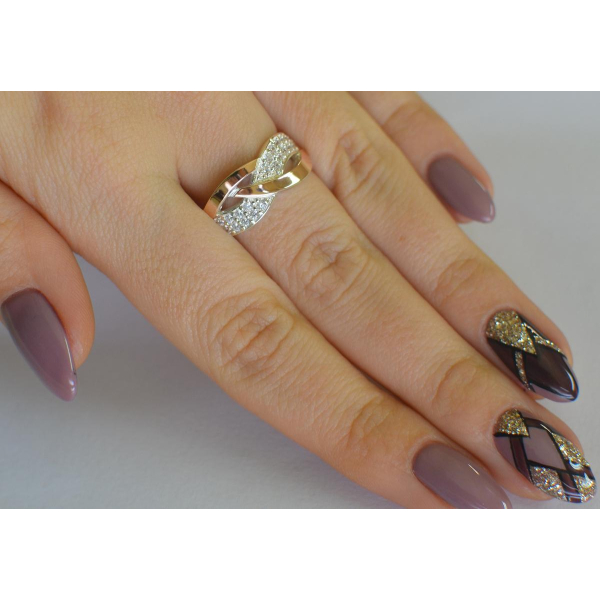 Серебряное кольцо с фианитами (103к)