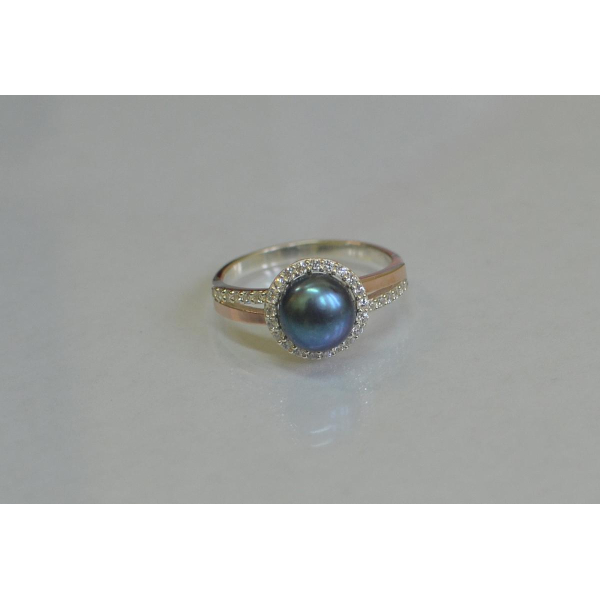 Серебряное кольцо с жемчугом (104к)