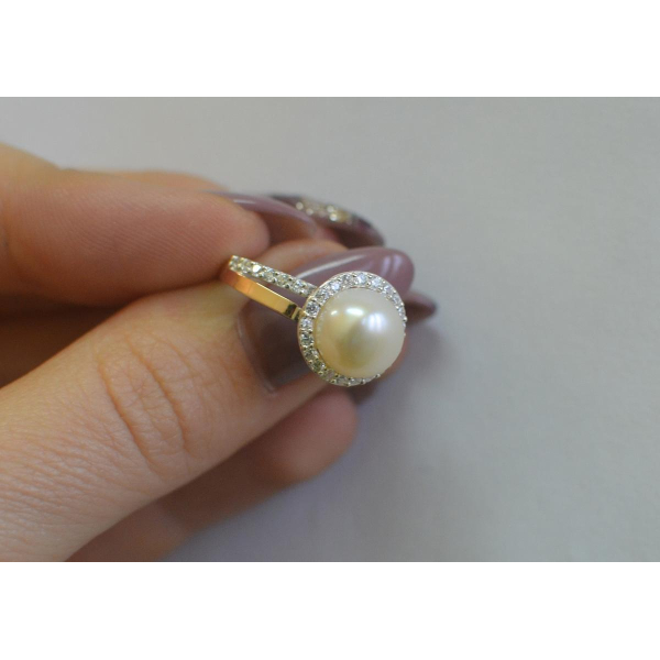 Серебряное кольцо с жемчугом (104к)